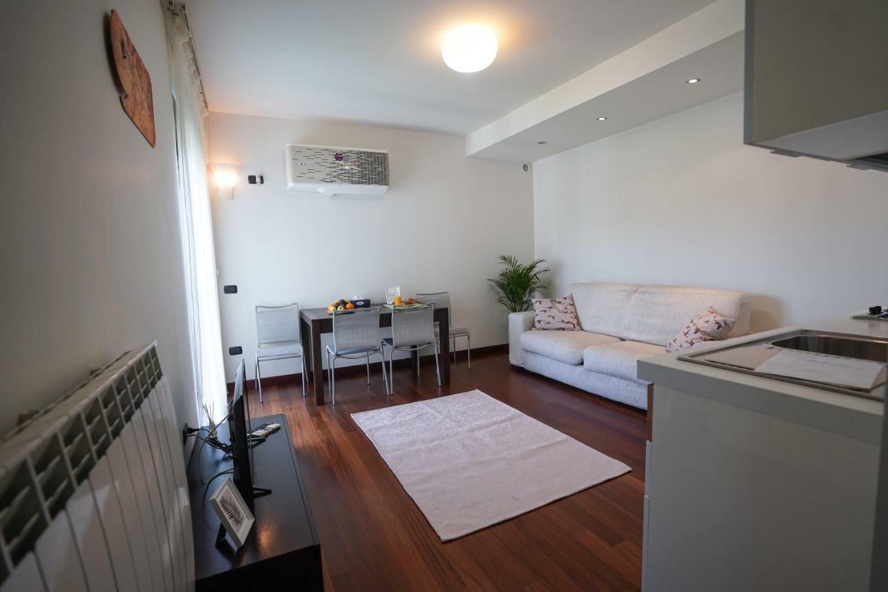 City Center Premium Apartments Bukurešť Exteriér fotografie